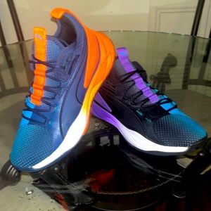 Limited edition pumas